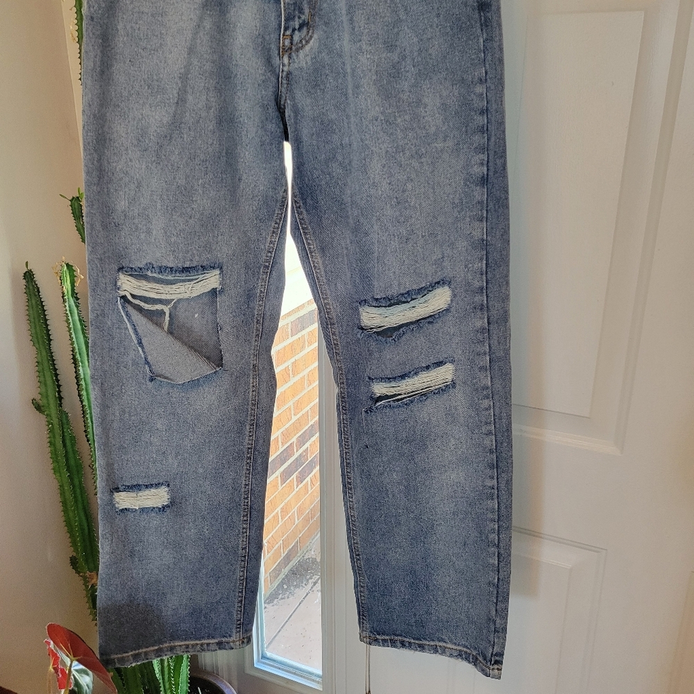 Pretty Little Thing Distressed Wide Leg Boyfriend Jeans, Size 8 100% Cotton - Picture 5 of 9